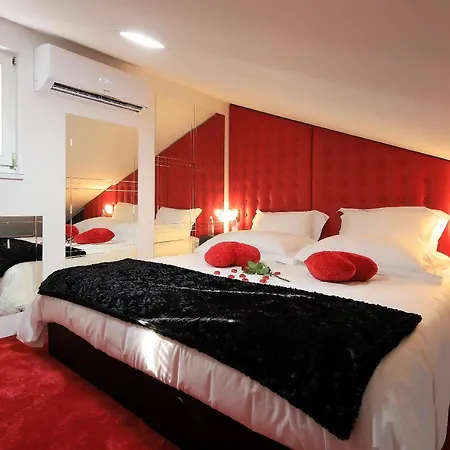 Redrose Apartment Piran