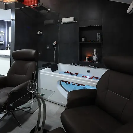 Redrose アパート ピラン