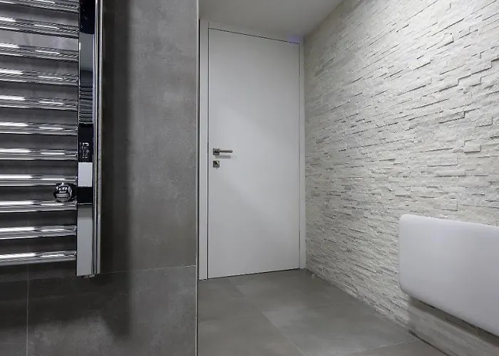 Redrose アパート *