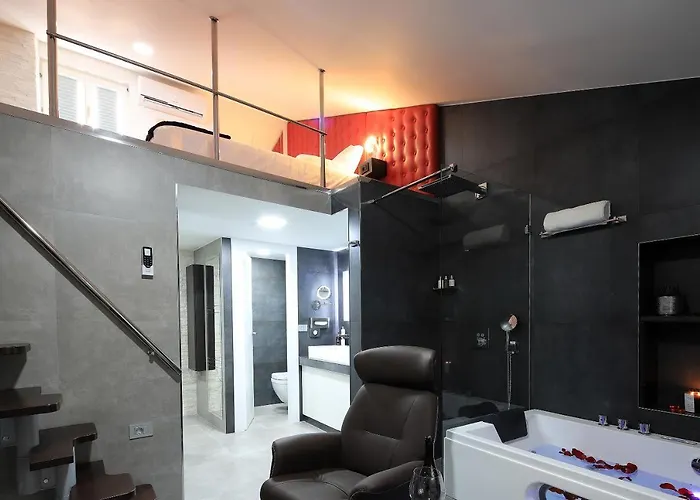 アパート Redrose