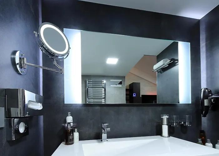 アパート Redrose ピラン